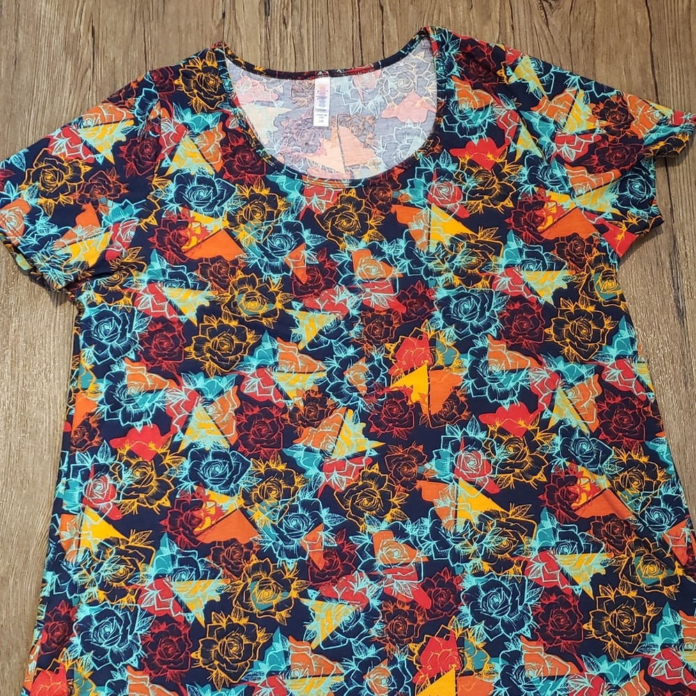 Lularoe Classic tee 2x